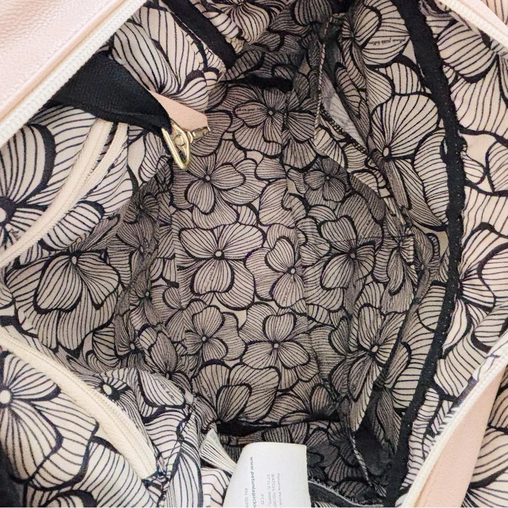 Petunia Pickle Bottom BBML-596-00 Boxy‎ Backpack, Blush Leatherette